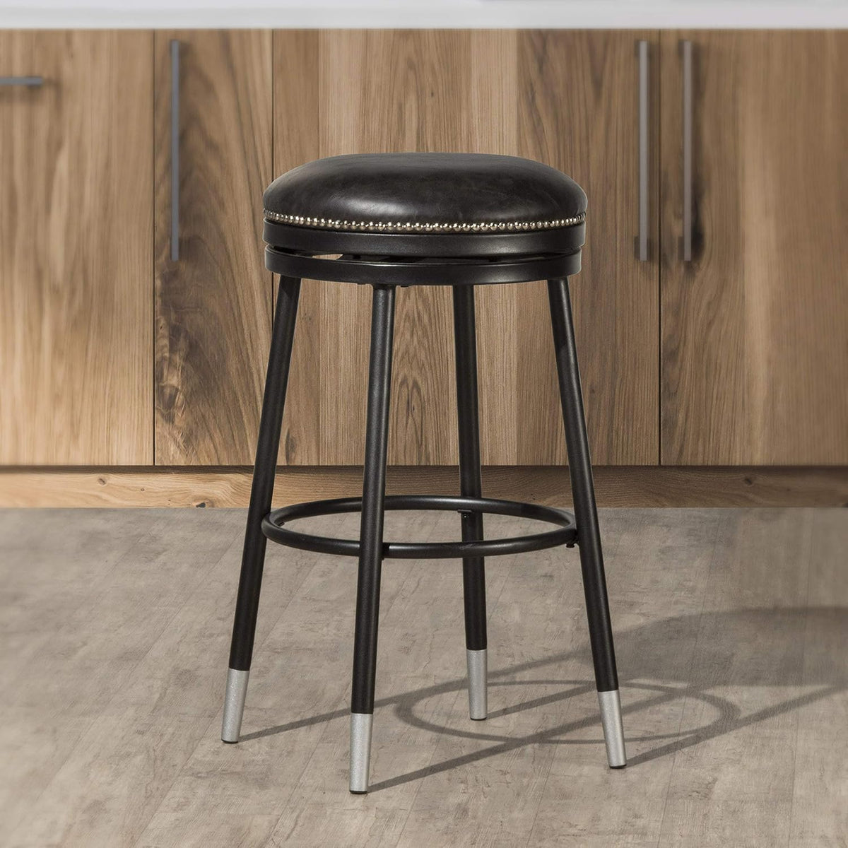 Black Metal Bar Height Stool W42716