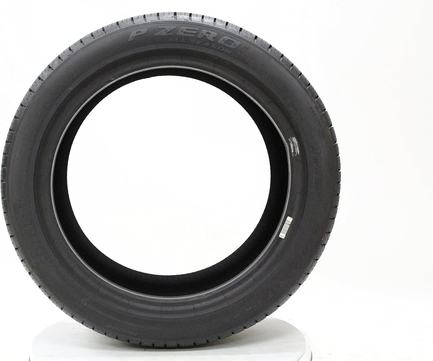 255/40R19 All-Season Radial Tire Q703572