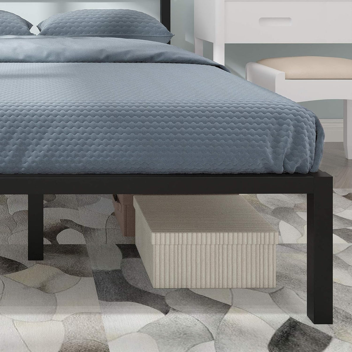 Full Size Black Metal Platform Bed Frame with Headboard S3223