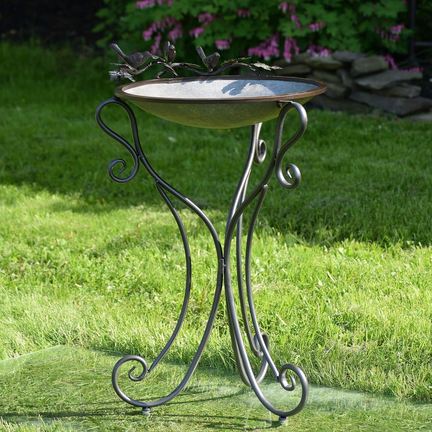 Galvanized Birdbath with Cast Iron Bird Accents X882764