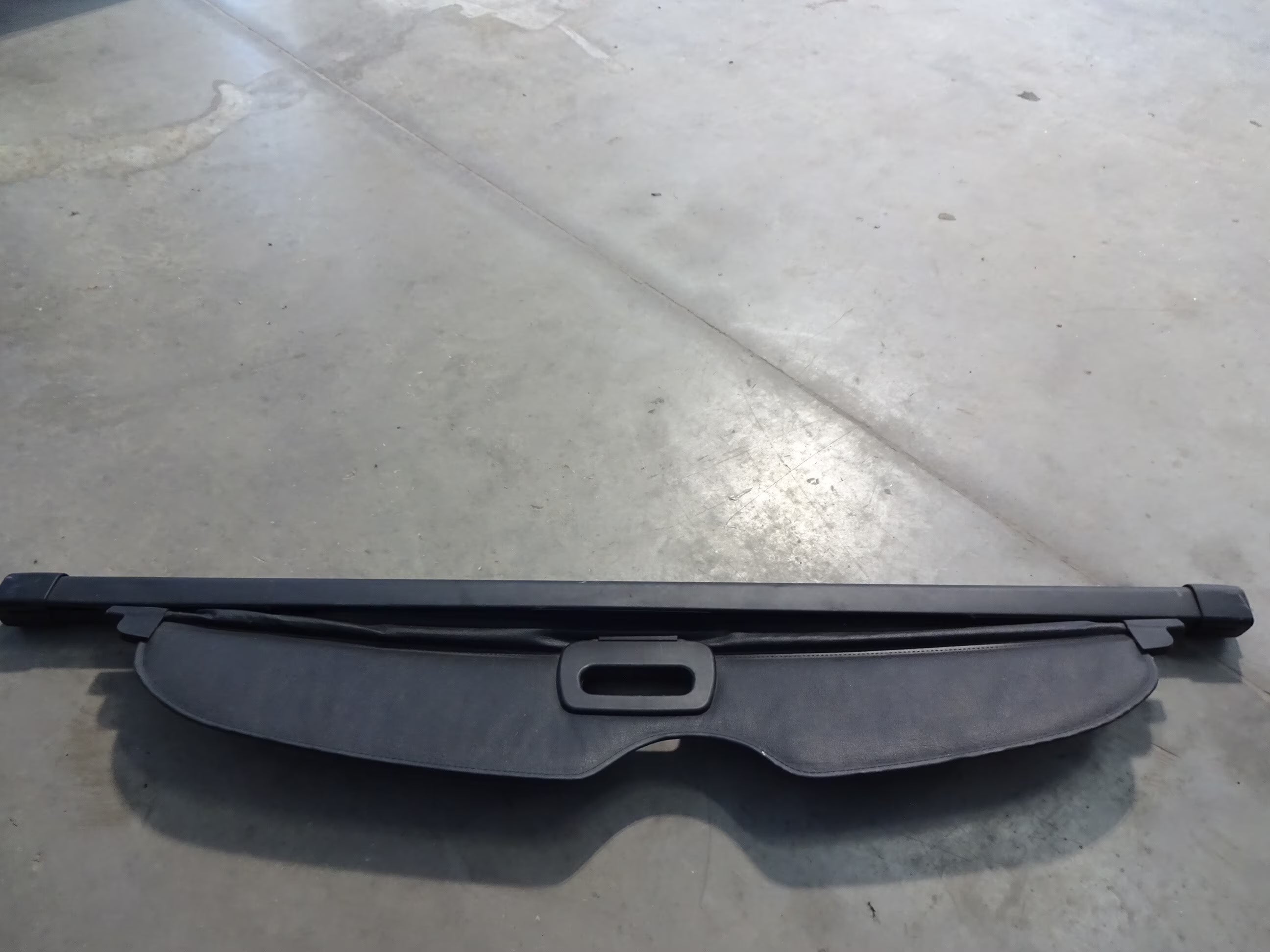 Rear Black Retractable Cargo Cover N396