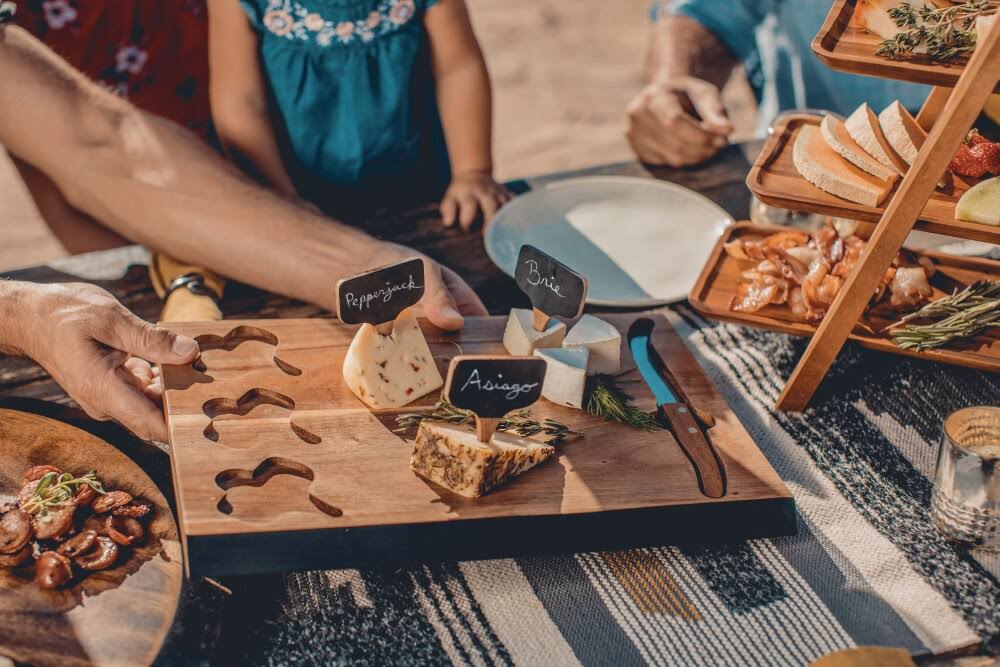 Acacia Cheese Board and Tools Set Q623883